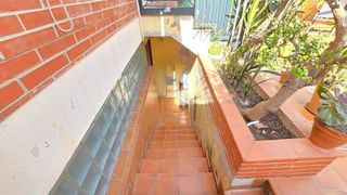 Casa adosada en venta en Colores - Entreparques en Sevilla