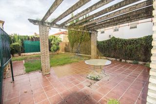 Casa pareada en venta en Gelves