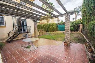 Casa pareada en venta en Gelves