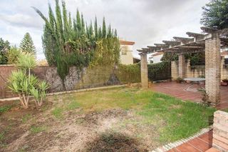 Casa pareada en venta en Gelves