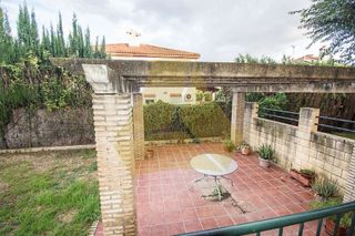 Casa pareada en venta en Gelves