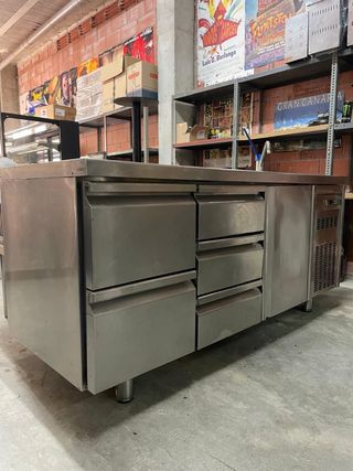 Mesa Refrigerada Profesional 1.80m Cajones