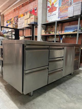 Mesa Refrigerada Profesional 1.80m Cajones
