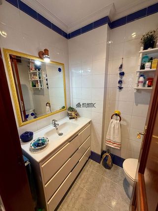 Casa adosada en venta en Lavadores en Vigo