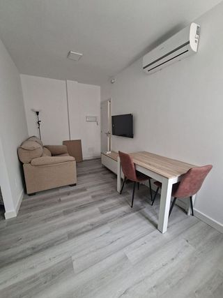 Piso en alquiler en Centro en Almería