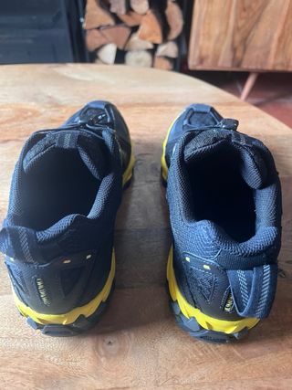 New Balance Zapatillas Trail Running Negras/Amaril