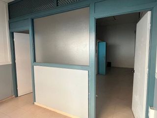 Local comercial en alquiler en Viñuela - Rescatado en Córdoba