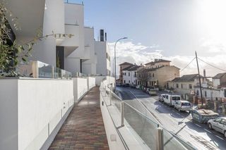 Piso en alquiler en Pajaritos - Plaza de Toros en Granada