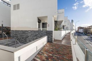 Piso en alquiler en Pajaritos - Plaza de Toros en Granada