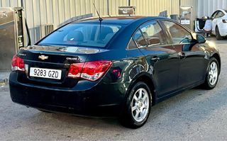 Chevrolet Cruze 2.0 LS 2010 Pegatina B