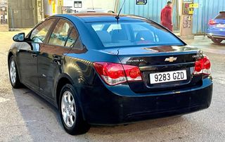 Chevrolet Cruze 2.0 LS 2010 Pegatina B
