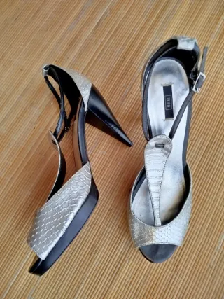 Sandalias tacón plateadas