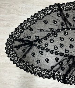 Mantilla Terno Negra Antigua 230x136