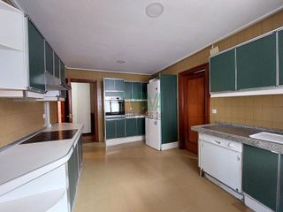 Piso en venta en Centro en Ourense