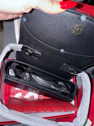 Bolso Diesel Negro  Con correa adicional