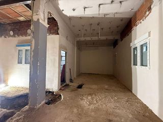 Local comercial en venta en El Castell en Burjassot