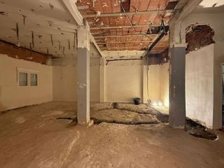 Local comercial en venta en El Castell en Burjassot