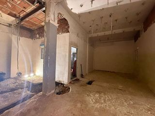 Local comercial en venta en El Castell en Burjassot