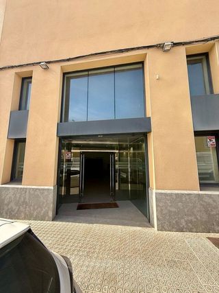 Local comercial en alquiler en Valldaura - Ctra. de Cardona en Manresa