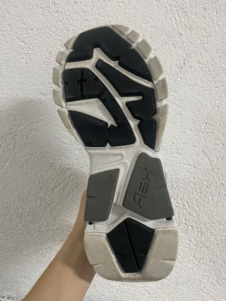 Zapatillas ASH grises y blancas