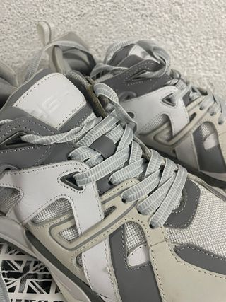 Zapatillas ASH grises y blancas