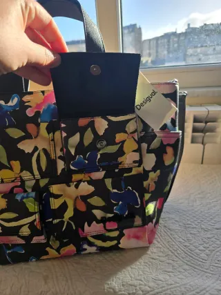 Bolso Tote Desigual Floral Negro Multicolor