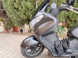 Suzuki Burgman 125 - 19126 km