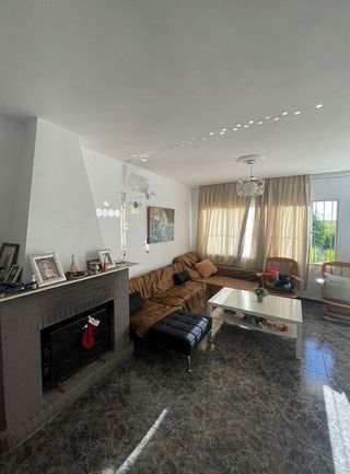 Casa adosada en venta en Montemar en Torremolinos