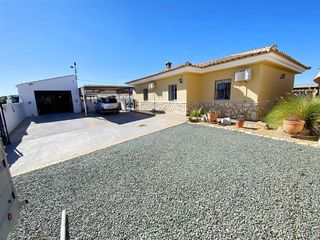 Chalet en venta en Zurgena