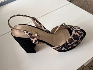 Zapatos Lodi tacón estampado leopardo