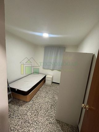 Piso en alquiler en El Plantinar - Felipe II - Tiro de Línea en Sevilla