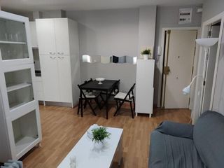 Piso en alquiler en Los Remedios en Sevilla