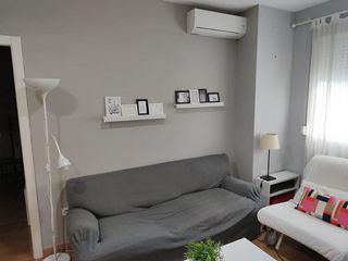 Piso en alquiler en Los Remedios en Sevilla