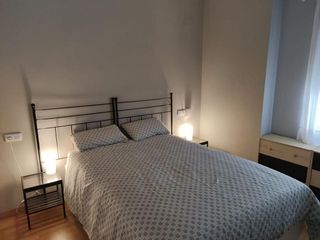 Piso en alquiler en Los Remedios en Sevilla