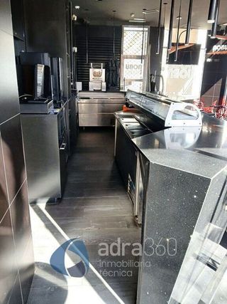 Local comercial en alquiler en Universidad - Los Lirios en Logroño