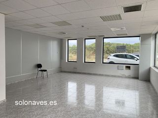 Nave industrial en alquiler en Avda. Cataluña en Zaragoza