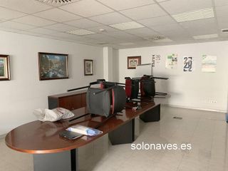 Nave industrial en alquiler en Avda. Cataluña en Zaragoza