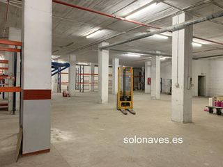 Nave industrial en alquiler en Avda. Cataluña en Zaragoza