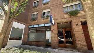 Local comercial en alquiler en Pumarín en Gijón