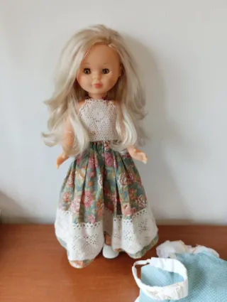 Muñeca Nancy con ropa