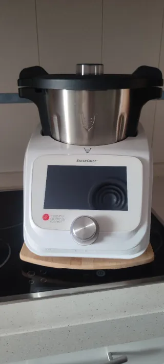 Monsieur Cuisine Connect con muy poco uso