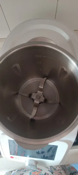 Monsieur Cuisine Connect con muy poco uso