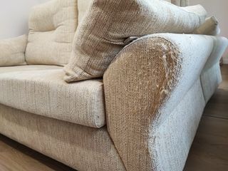 ÚLTIMA SEMANA EN VENTA Sofá beige respaldo alto