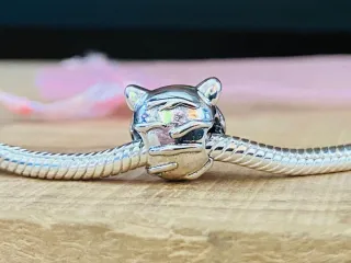 Charm | Cabeza de Tigre