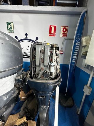 Suzuki DF 90 FourStroke Motor Fueraborda