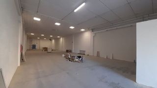 Nave industrial en venta en Valdepelayo - Montepinos - Arroyo Culebro en Leganés