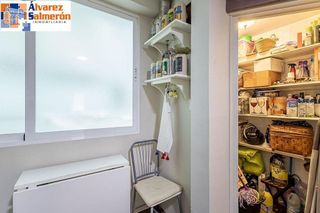 Piso en venta en Camino de Ronda - Rosaleda en Granada