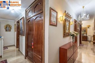 Piso en venta en Camino de Ronda - Rosaleda en Granada