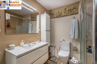 Piso en venta en Camino de Ronda - Rosaleda en Granada