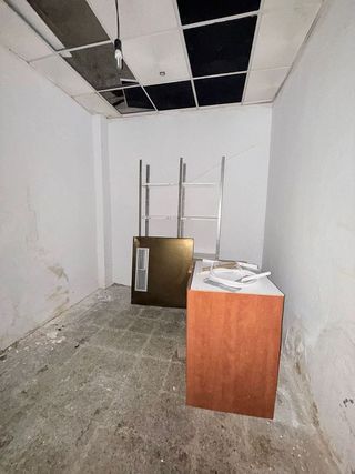 Local comercial en venta en Montserrat - Parque Empresarial en San Fernando de Henares